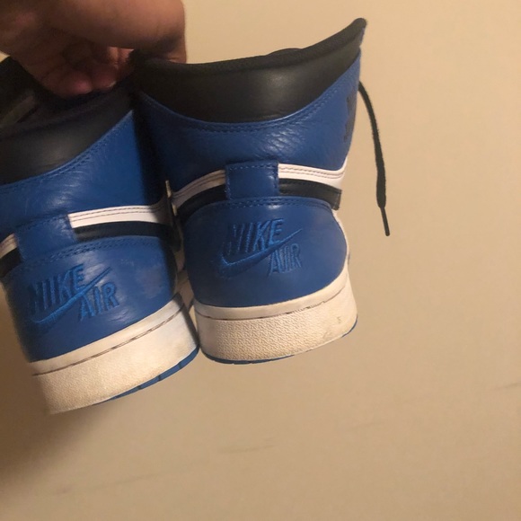 Jordan 1s - Picture 4 of 4
